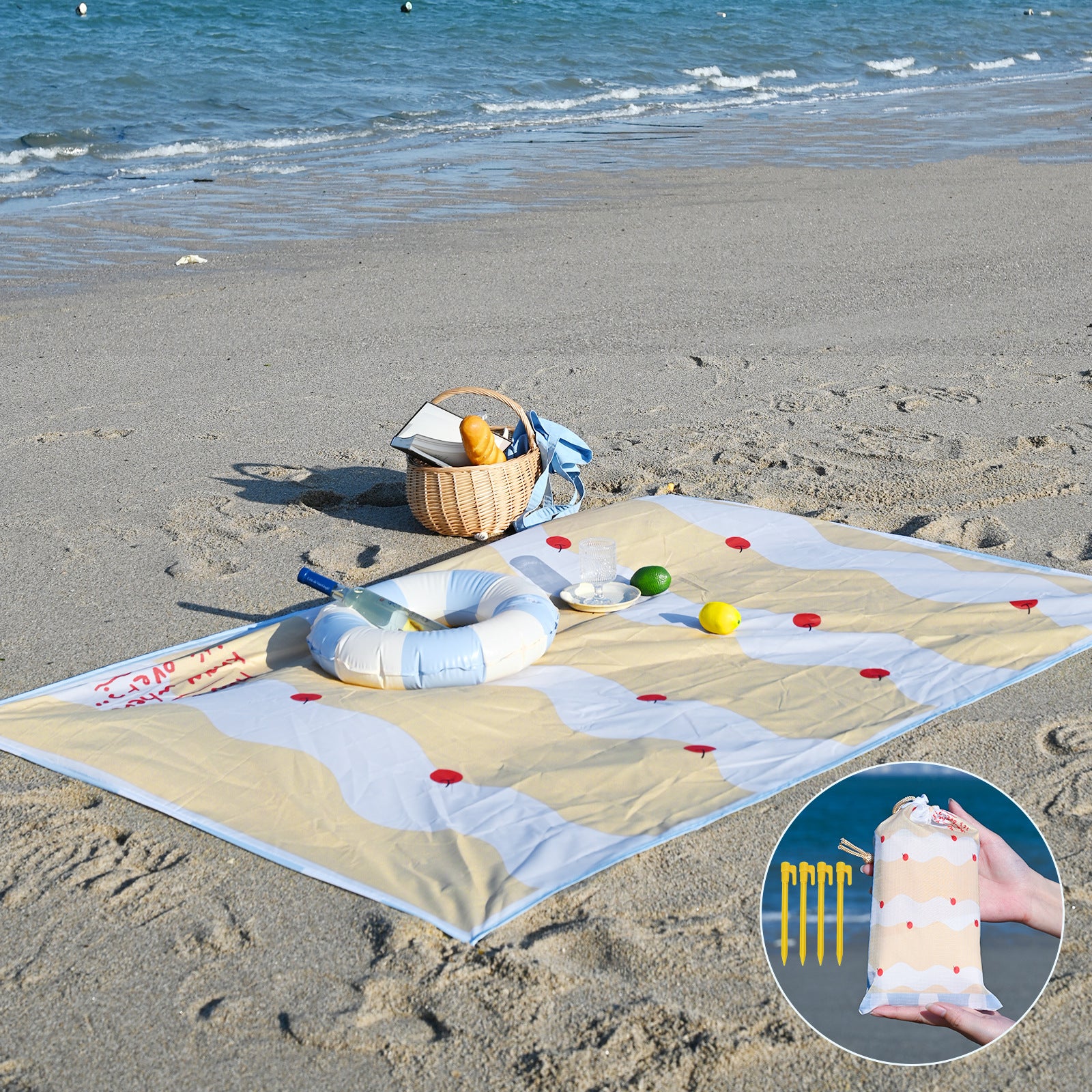 Portable Picnic Blanket 140 × 200 cm Polyester Outdoor Mat